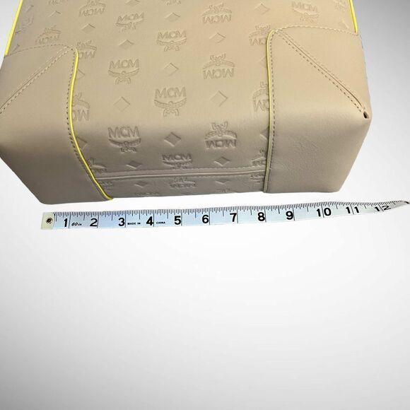 Authentic New With Tags MCM Klara Medium Leather Hobo Bag - Picture 6 of 10